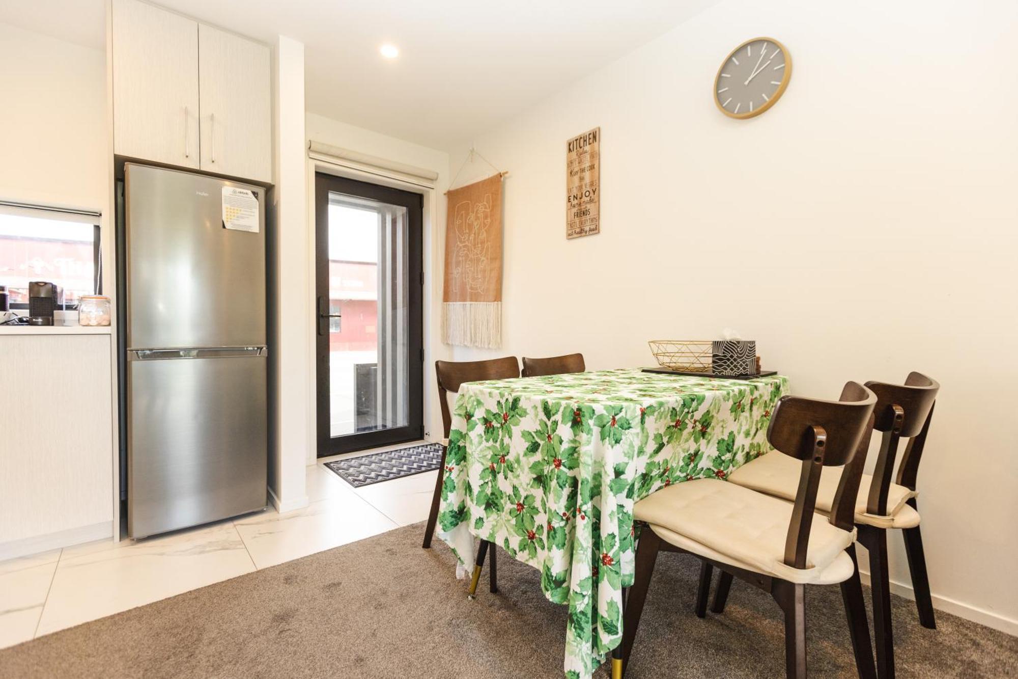 Modern 2 Bedroom By Hagley Park ไครสต์เชิร์ช ภายนอก รูปภาพ
